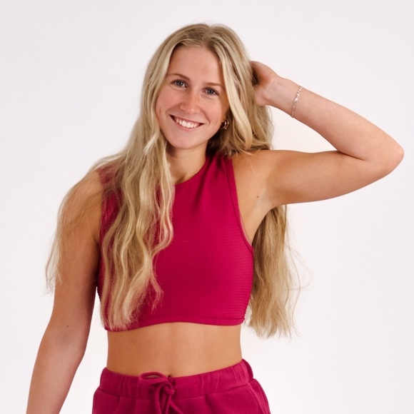 Claire Knit Cropped Set, Vibrant Threads Boutique, NWT, top and bottoms included - Picture 3 of 3